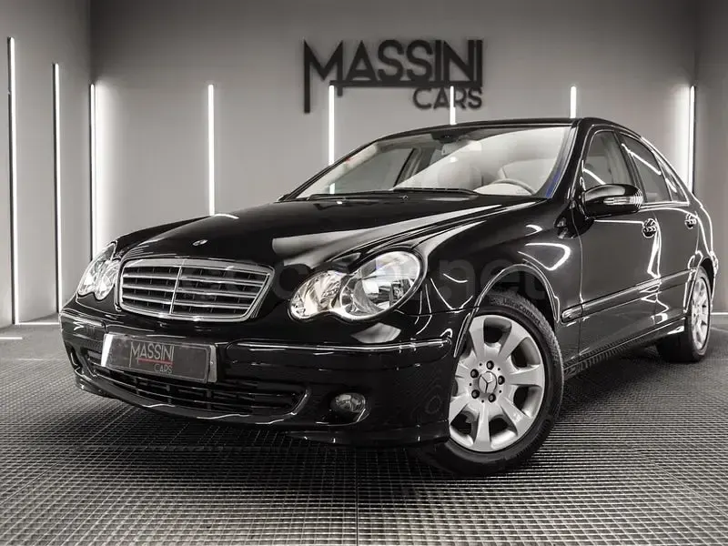 Usado Mercedes C180 Elegance 156 CV (114 kW) 2007 Negro Berlina