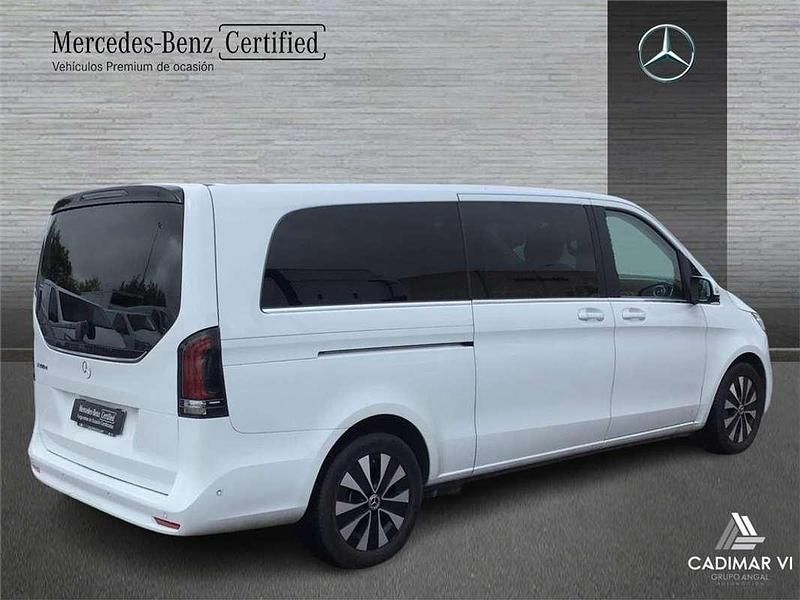 Usado Mercedes V300 Avantgarde 239 CV (175 kW) 2025 Blanco Monovolumen