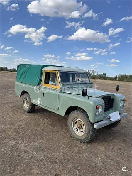 Usado Land Rover Defender 112 CV (82 kW) 1989 Verde Recogida