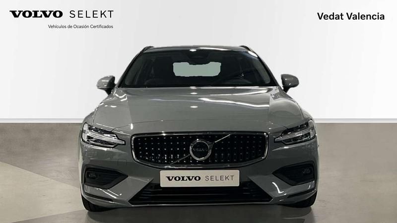 Ny Volvo V60 Core 197 HK (144 kW) 2025 Stationcar