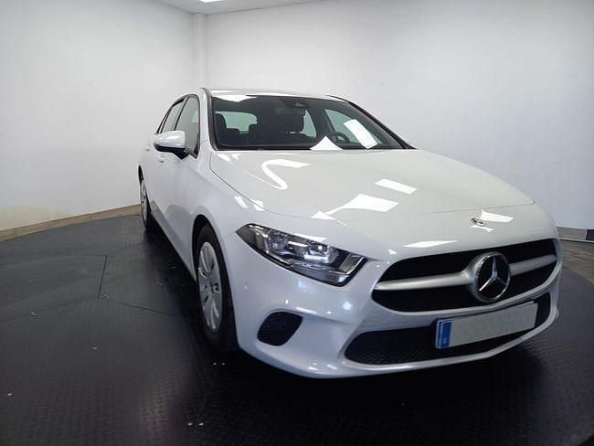 Usado Mercedes A160 110 CV (80 kW) 2021 Blanco Utilitario