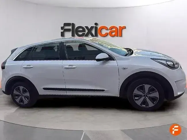 Usado Kia Niro 105 CV (77 kW) 2018 Blanco SUV