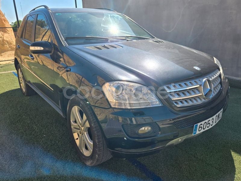 Negro Usado 2006 Mercedes ML320 SUV | 7999 € (Buen precio) - Imagen 1/4