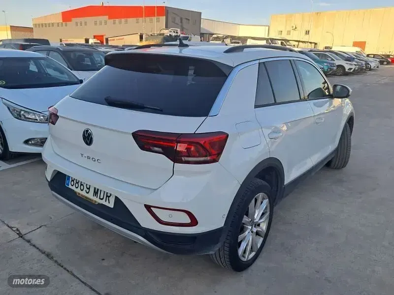Usado VW T-Roc Life 150 CV (110 kW) 2023 Blanco SUV