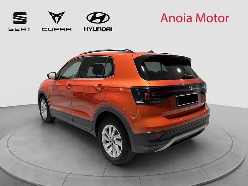 Usado VW T-Cross Advance 110 CV (80 kW) 2022 Naranja SUV