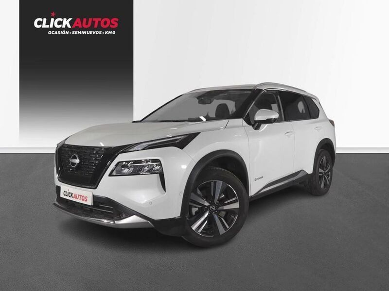 Plateado Usado 2023 Nissan X-Trail Tekna SUV | 37.650 € - Imagen 1/4