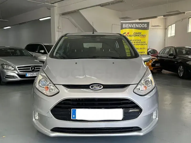 Usado Ford B-MAX Titanium 100 CV (73 kW) 2014 Gris / plata Monovolumen