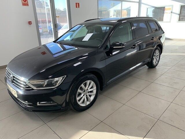 Negro Usado 2018 VW Passat Advance Familiar | 14.800 € (Buen precio) - Imagen 1/4