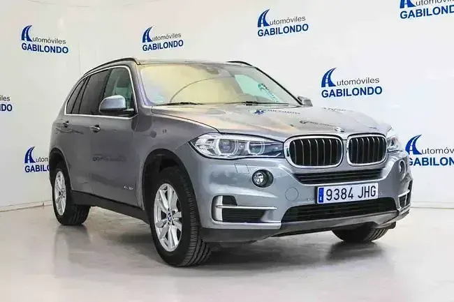Usado BMW X5 Comfort Edition 258 CV (189 kW) 2015 Gris SUV