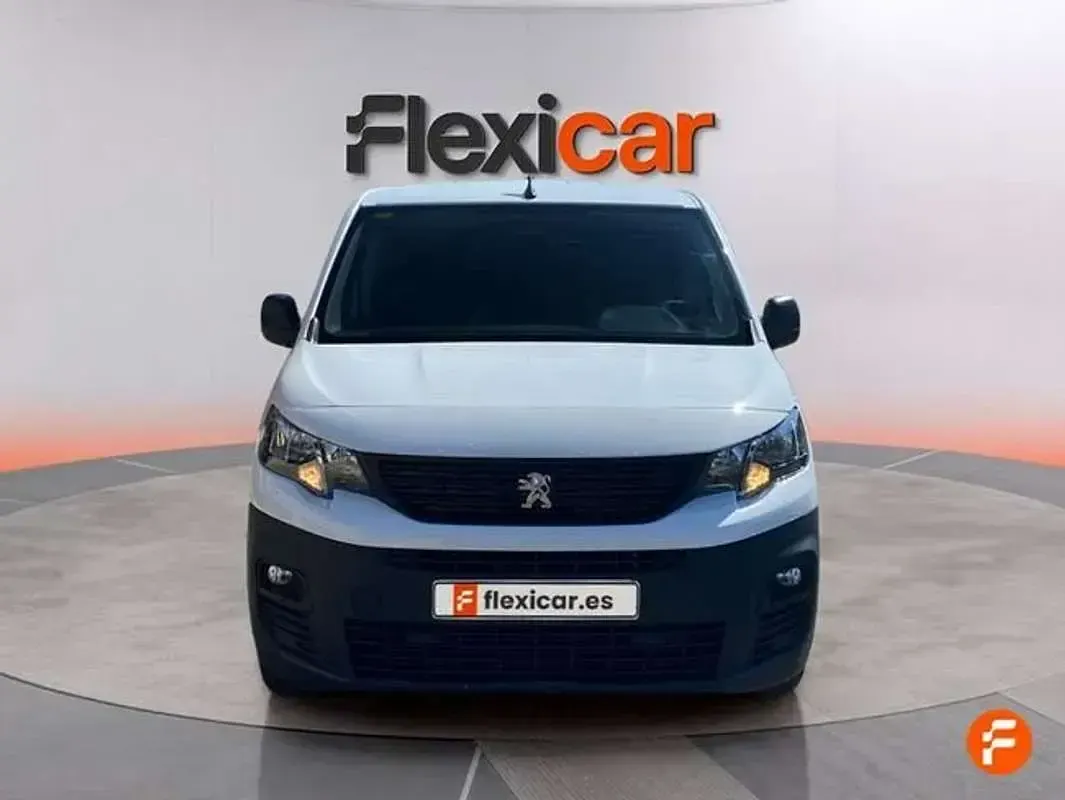 Usado Peugeot Partner 102 CV (75 kW) 2020 Blanco Monovolumen