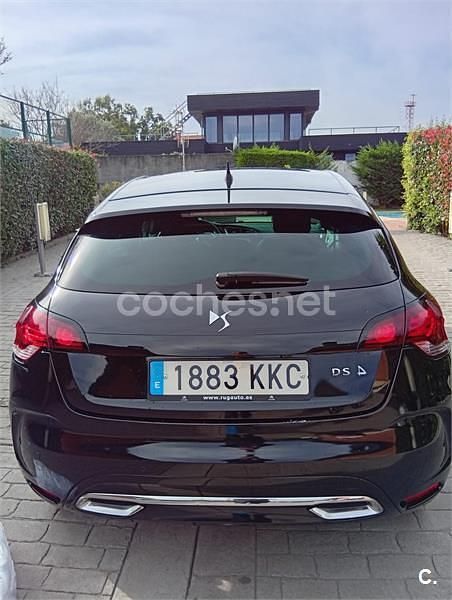 Usado DS Automobiles DS4 Style 120 CV (88 kW) 2018 Negro Berlina