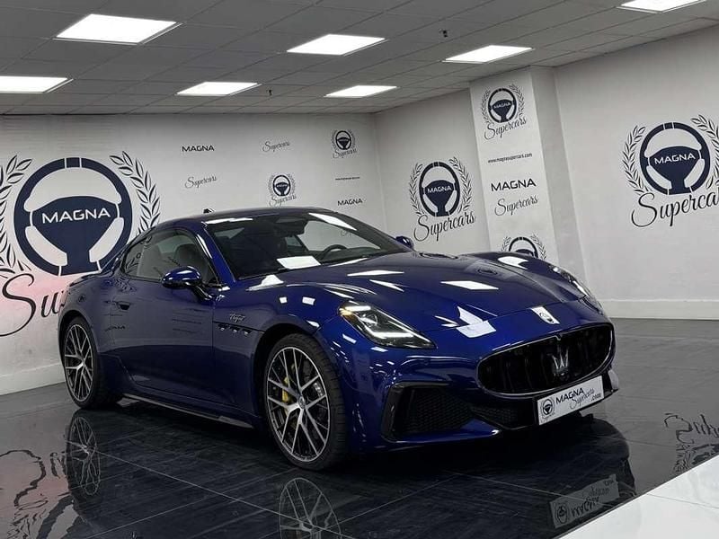 Azul Usado 2024 Maserati Granturismo Coupe | 199.000 € - Imagen 1/4