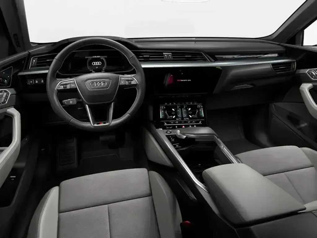 Usado Audi e-tron Sportback S-Line 300 kW (408 CV) 2022 Azul SUV