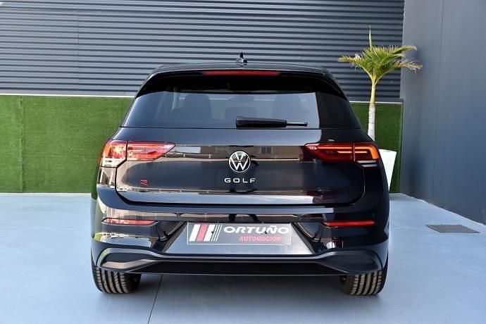 Usado VW Golf VIII Life 165 CV (121 kW) 2020