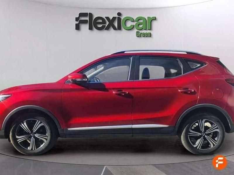 Usado MG ZS Comfort 106 CV (77 kW) 2022 Rojo SUV