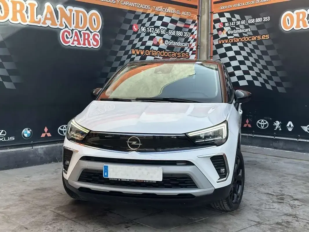 Usado Opel Crossland GS Line 110 CV (80 kW) 2022 Blanco SUV