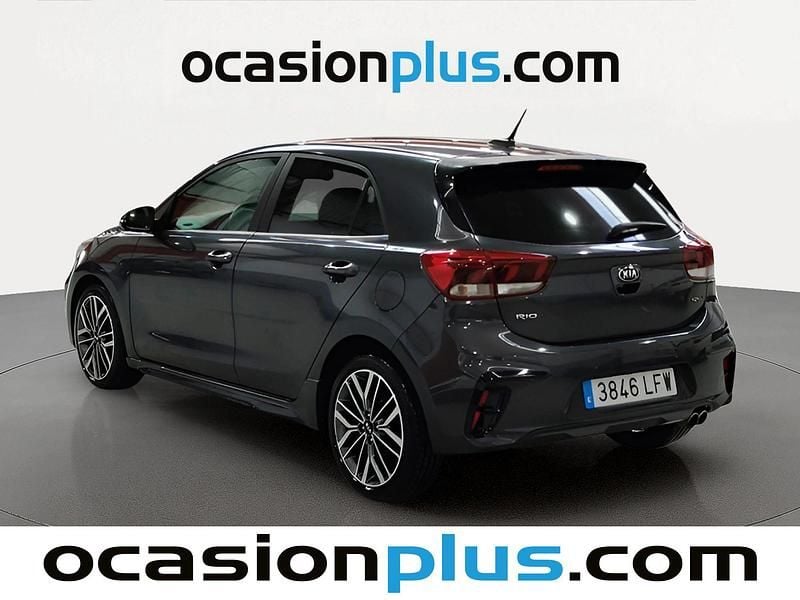 Usado Kia Rio GT-Line 84 CV (61 kW) 2020 Gris Utilitario