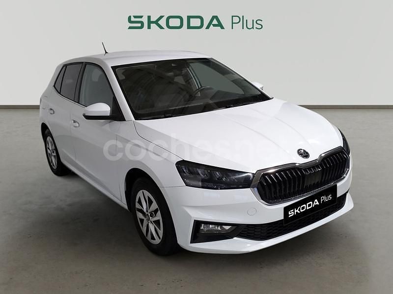 Blanco Usado 2025 Skoda Fabia Selection Berlina | 19.900 € (Super precio) - Imagen 1/4