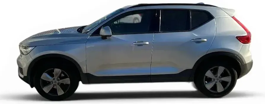 Usado Volvo XC40 Momentum 156 CV (114 kW) 2018 Gris SUV