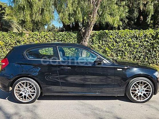 Usado BMW 118 143 CV (105 kW) 2008 Negro Utilitario