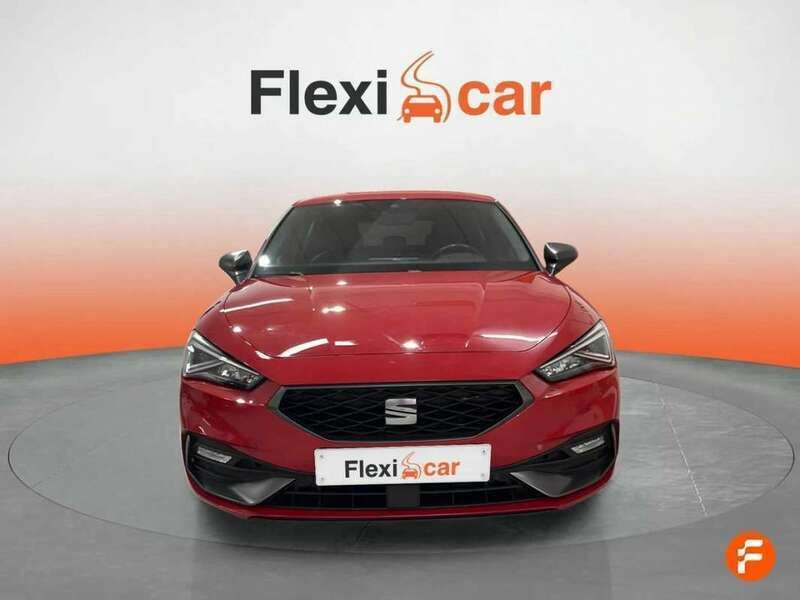 Rojo Usado 2021 Seat Leon Reference Utilitario | 18.590 € (Precio justo) - Imagen 1/4