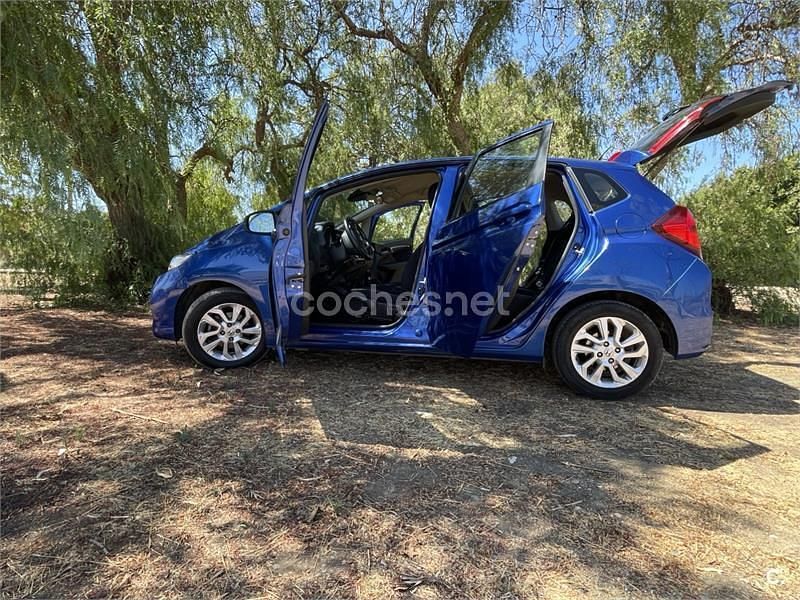 Usado Honda Jazz Comfort 102 CV (75 kW) 2019 Azul Utilitario