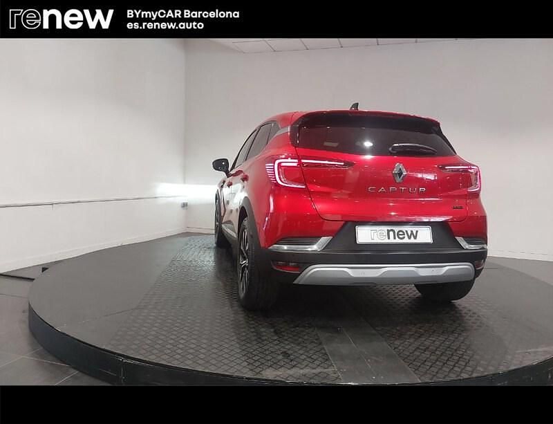 Usado Renault Captur Techno 140 CV (102 kW) 2023 Rojo SUV