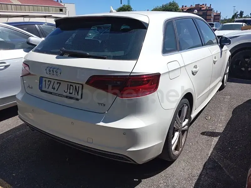 Usado Audi A3 S-Line 110 CV (80 kW) 2015 Blanco Berlina
