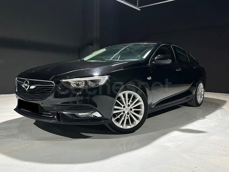 Usado Opel Insignia Excellence 165 CV (121 kW) 2019 Gris / plata Berlina