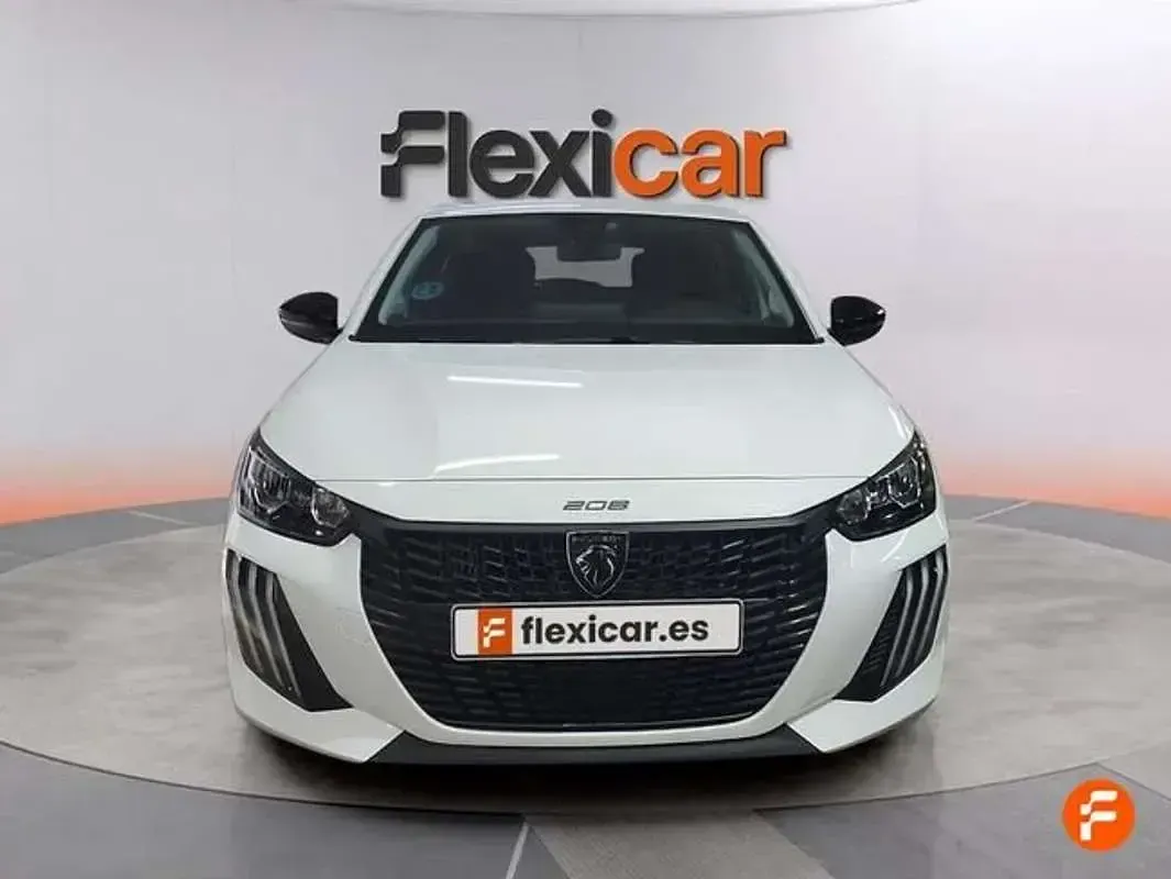 Usado Peugeot 208 Style 101 CV (74 kW) 2024 Blanco Utilitario
