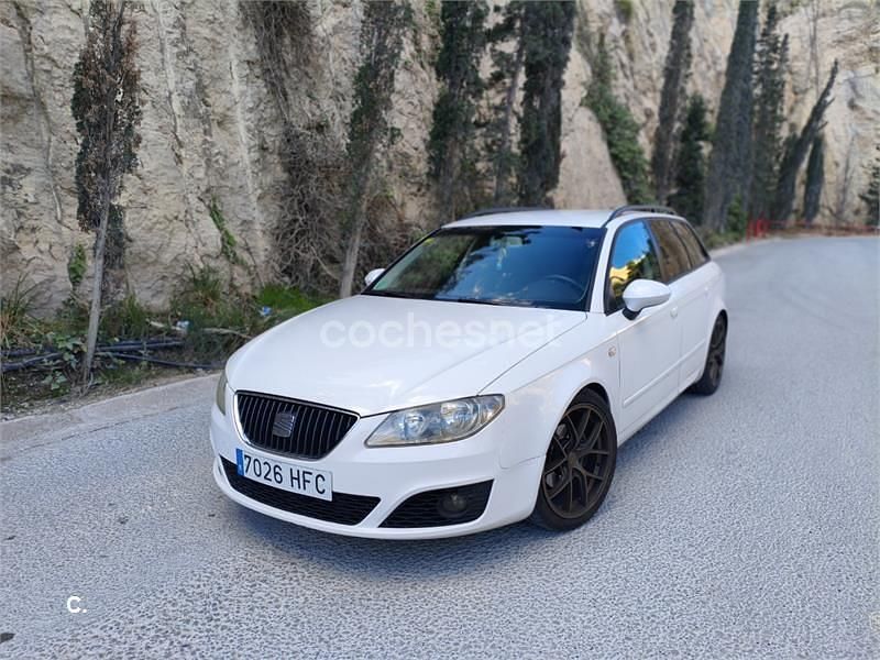 Usado Seat Exeo Reference 120 CV (88 kW) 2011 Blanco Familiar