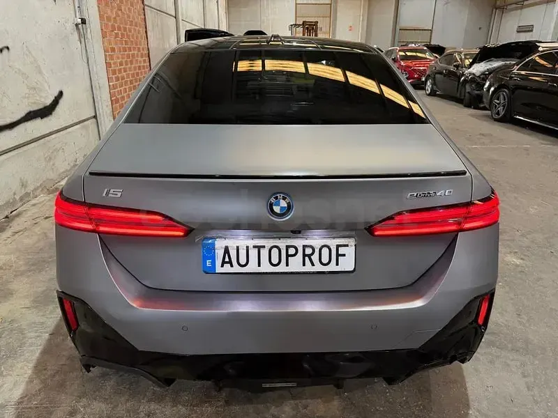 Usado BMW i5 250 kW (340 CV) 2024 Eléctrico Berlina