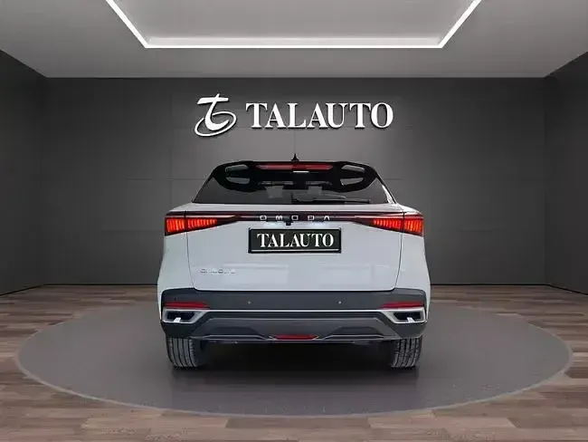 Usado Omoda 5 146 CV (107 kW) 2025 Blanco SUV