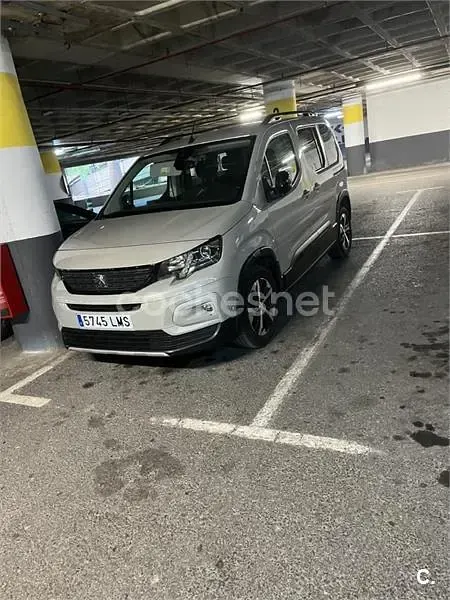 Usado Peugeot Rifter Style 130 CV (95 kW) 2021 Beige Monovolumen