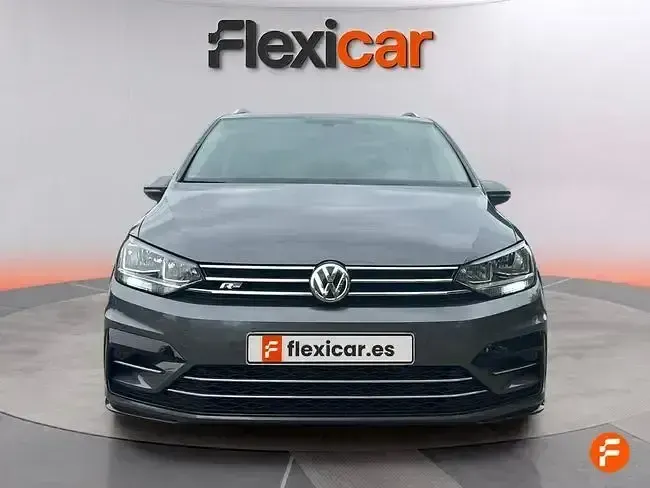 Usado VW Touran Advance 150 CV (110 kW) 2019 Gris Monovolumen