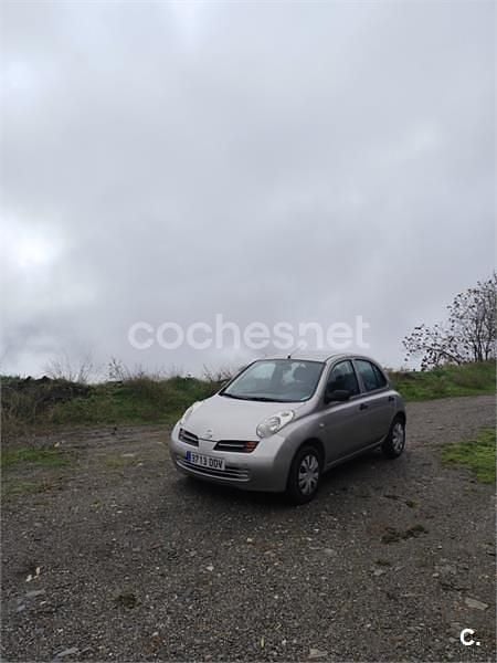 Gris / plata Usado 2004 Nissan Micra Berlina | 2500 € (Precio justo) - Imagen 1/3