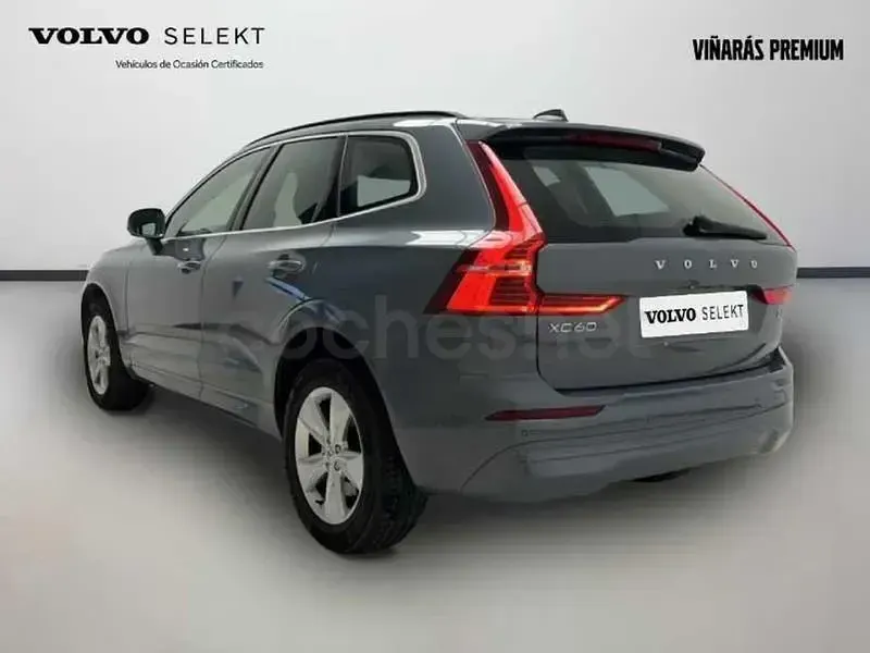 Usado Volvo XC60 Core 197 CV (144 kW) 2024 Gris / plata SUV
