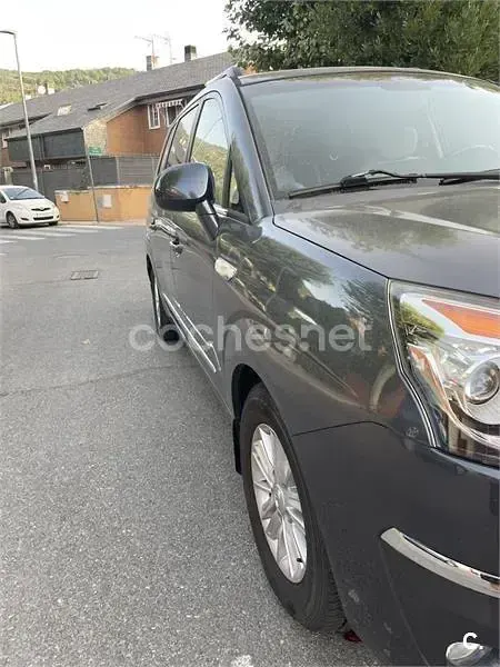 Usado SsangYong Rodius 178 CV (130 kW) 2017 Negro Monovolumen