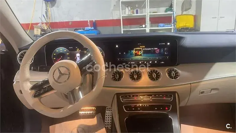 Usado Mercedes E350 299 CV (219 kW) 2022 Negro Coupe