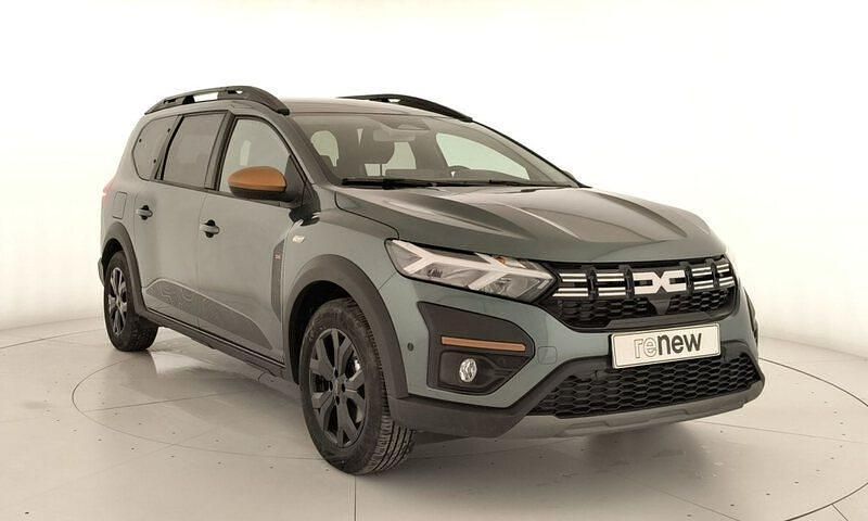 Usado Dacia Jogger Extreme 91 CV (66 kW) 2025 Verde Monovolumen