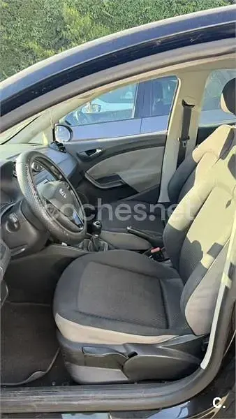 Usado Seat Ibiza CONNECT 90 CV (66 kW) 2016 Negro Berlina