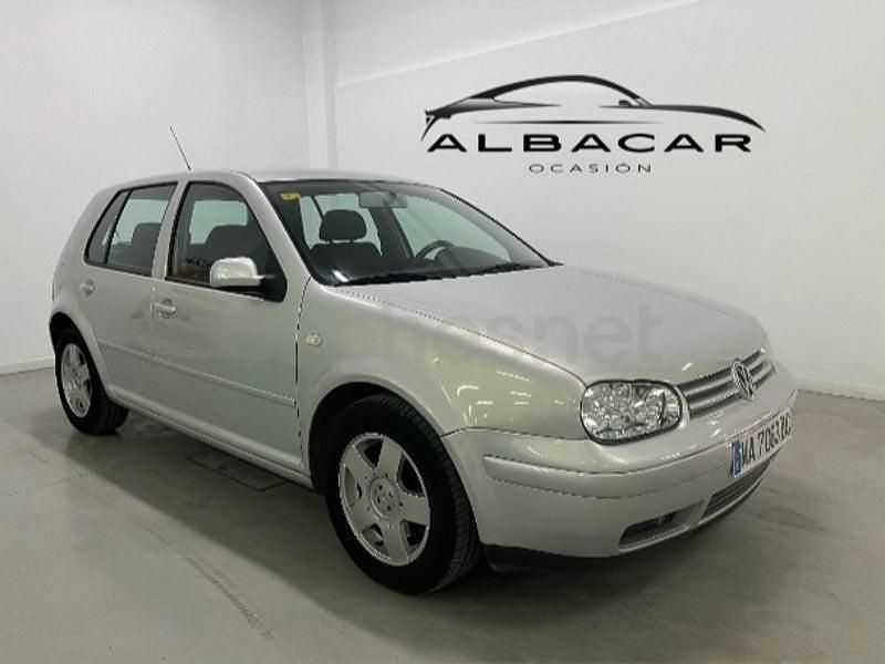 Usado VW Golf IV Highline 115 CV (84 kW) 2000 Gris / plata Berlina