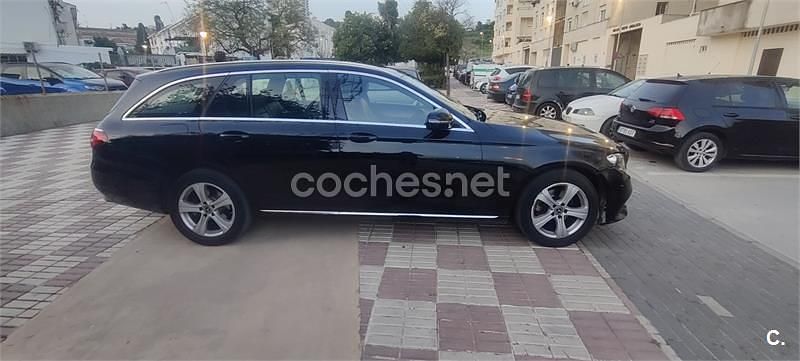 Usado Mercedes E200 150 CV (110 kW) 2017 Negro Familiar