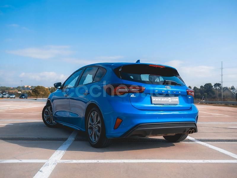 Usado Ford Focus ST-Line 125 CV (91 kW) 2023 Azul Berlina