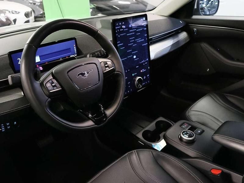 Usado Ford Mustang Mach-E 216 kW (294 CV) 2022 Blanco SUV