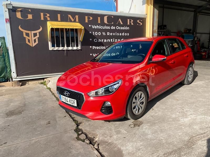 Rojo Usado 2017 Hyundai i30 Berlina | 10.499 € (Precio justo) - Imagen 1/4