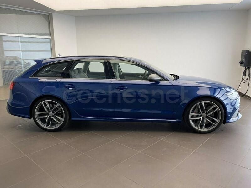 Usado Audi RS6 605 CV (444 kW) 2017 Azul Familiar