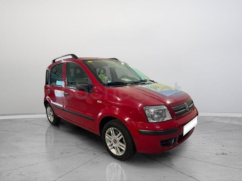 Usado Fiat Panda Dynamic 60 CV (44 kW) 2008 Rojo Utilitario