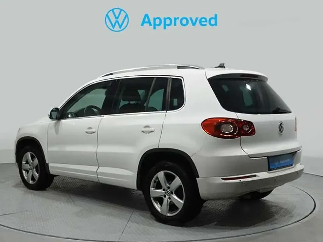 Usado VW Tiguan R-line 140 CV (102 kW) 2009 Blanco SUV