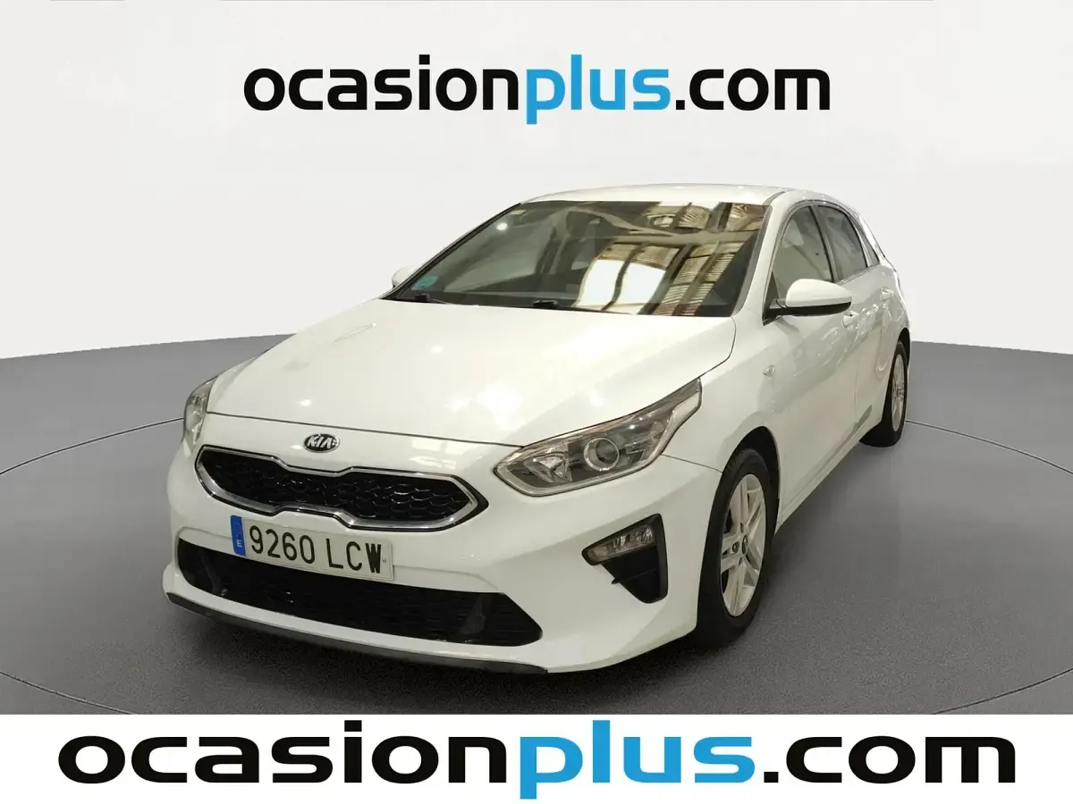 Begagnad Kia Ceed 140 HK (102 kW) 2019 Halvkombi